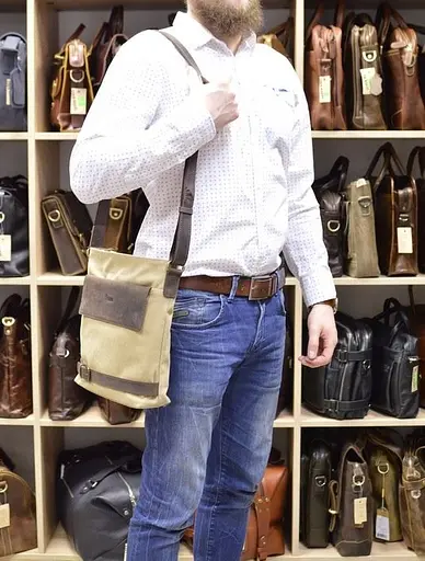 Чоловіча шкіряна сумка через плече TARWA 27х31х8 см sum0025860 - фото 10