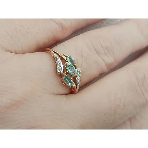 Золотое кольцо с бриллиантами и изумрудом. RE70016K 17 - фото 6