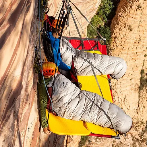 Спальник з натуральним пухом Naturehike Snowbird NH20YD001, p-р M, коричневий 350 г - фото 10