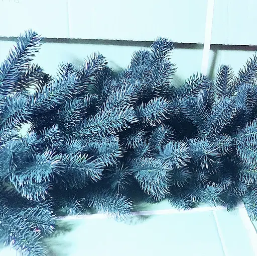 Гирлянда густая из хвои Элит 2 м литая (Голубая) - фото 4