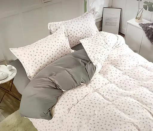 Постельное белье сатин Laura-Grand 24 евро комплект цветочный принт Зеленый - фото 1