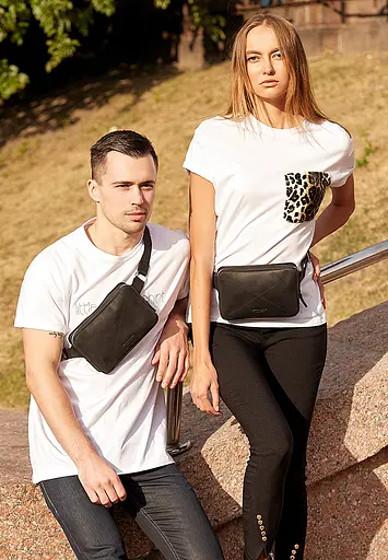 Шкіряна поясна сумка Dropbag Mini чорна Crazy Horse - фото 4