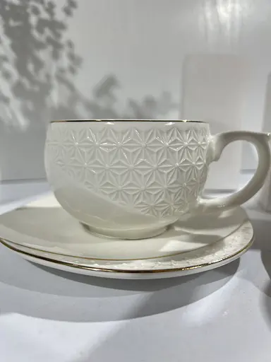 Чашка фарфоровая Снежная Королева Interos белая 240 мл с блюдцем 508610-А - фото 4