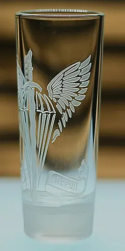 Рюмка 60мл с гравировкой ДШВ подарок для военнослужащего рюмка с логотипом Десантно-штурмовая стопка войск ВСУ - фото 3