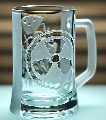 Пивний кухоль 660 мл STALKER 2 з гравіюванням подарунок бокал для фаната зони Сталкер - фото 5