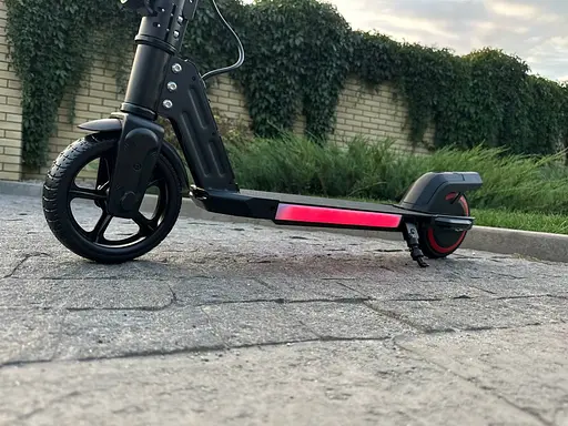 Дитячий електросамокат GIANT ES2 LED Max Black - фото 7