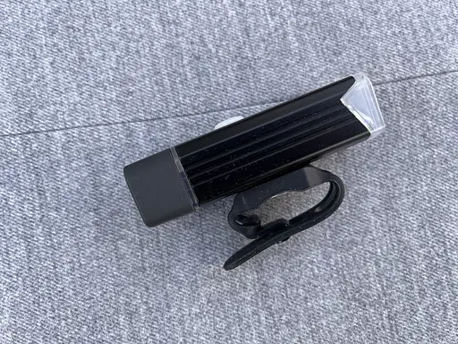 Вело фара передняя Machfally MC-QD001 аккумуляторный велосипедный водонепроницаемый фонарь с креплением USB - фото 10