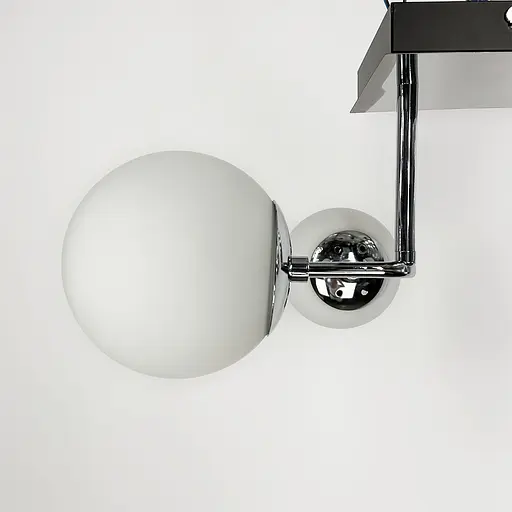 Сучасна стельова люстра в хромі на 4 білих плафони Line.F 2693/4 (new) CH+WT - фото 4