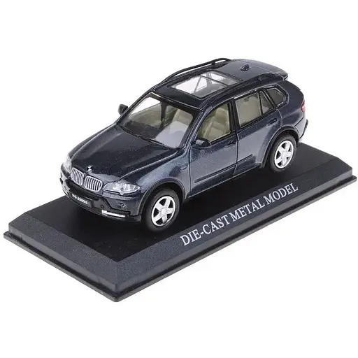 Модель кроссовера с подставкой IM31