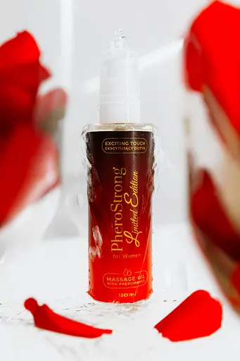 Массажное масло PheroStrong Limited Edition For Women для женщин 100 мл - фото 2