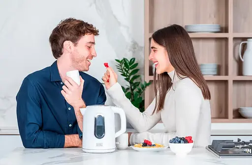 Электрочайник Black&Decker BXKE2204E - фото 13