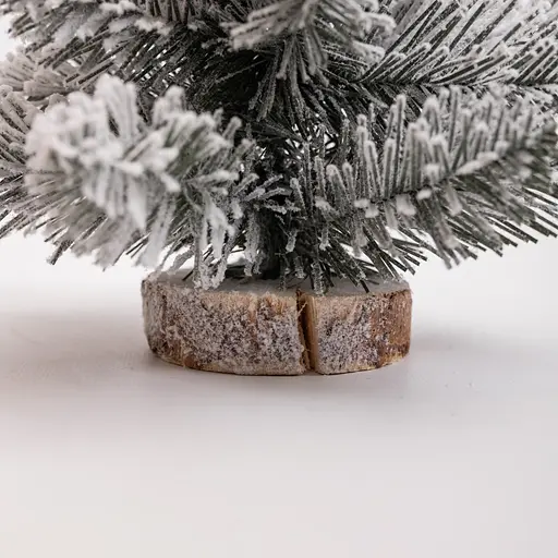 Штучна новорічна декоративна міні ялинка «Полонинська» зимова на дерев'яній підставці 25 см Lugi SOK-M-04-1 - фото 2