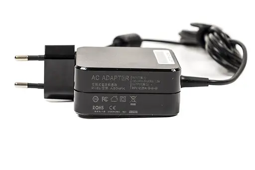 Блок живлення для ноутбука PowerPlant для ноутбука IBM/Lenovo 220V, 20V 45W 2.25A, 4.0х1.7мм, wall mount (WM-IB45 (WM-IB45H4017) - фото 1