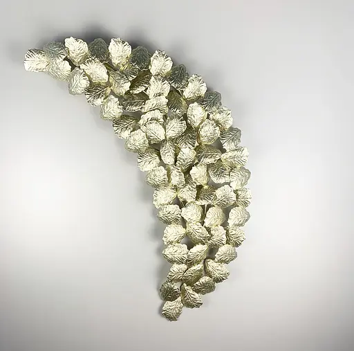 Настенный светильник в форме удлиненного листа Line F цвет корпуса золотой - фото 1