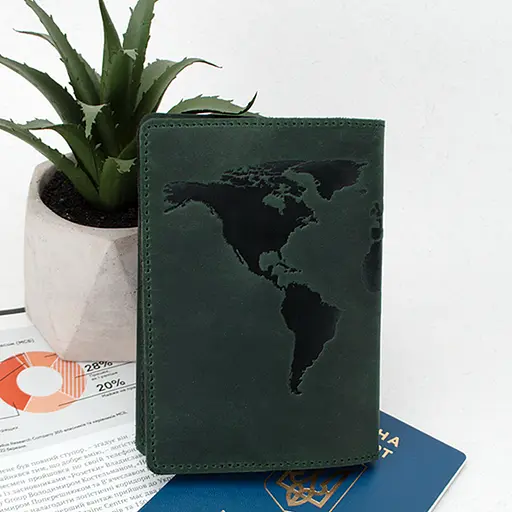 Обложка кожаная на загранпаспорт "Карта" (зеленая) - фото 2