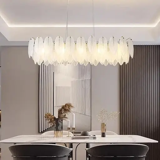 Підвісна овальна золота люстра із білими скляними пір'їнами у корпусі 120х40 см | Line F | Арт. MJ370-L1200*350 - фото 1