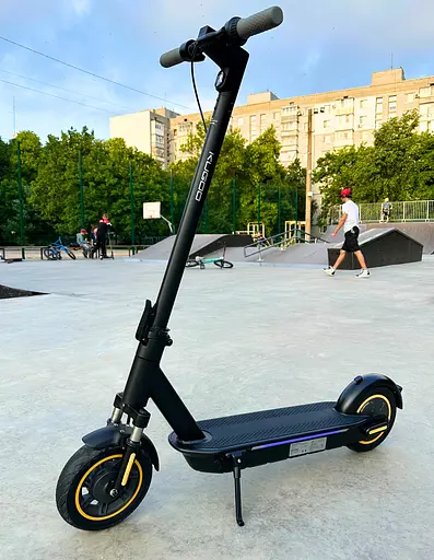 Электросамокат KUGOO G30 PRO Max 600W 18Ah Black| раскладной с усиленным передним амортизатором (модель 2025) - фото 3