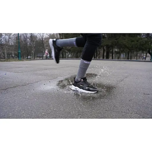 Шкарпетки водонепроникні Dexshell Terrain Walking (Сірі) S (36-38) - фото 4