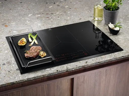 Варильна поверхня індукційна Electrolux 78 см розширена зона Hob2Hood чорний - фото 2