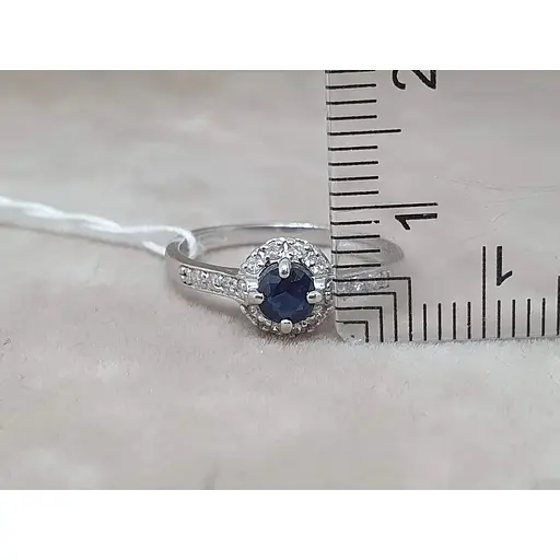 Золотое кольцо Гаразд с бриллиантами и сапфиром. 3023353Б 17 - фото 5