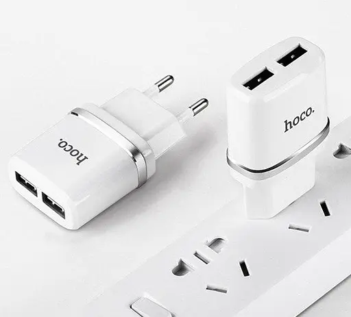 Мережевий Зарядний пристрій блок на 2 USB Hoco C12 White 2.4A - фото 1