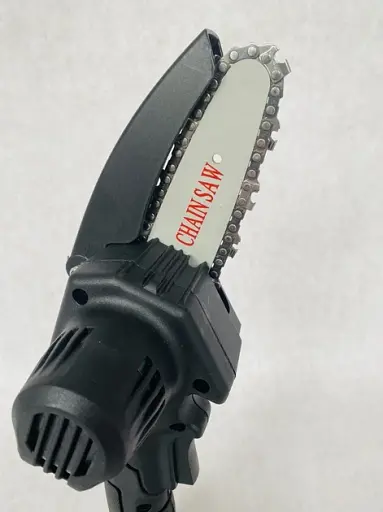 Акумуляторна ланцюгова міні пила 4 дюйма 24Vf для обрізки дерев і розпилювання дров у пластиковому кейсі Чорна - фото 6