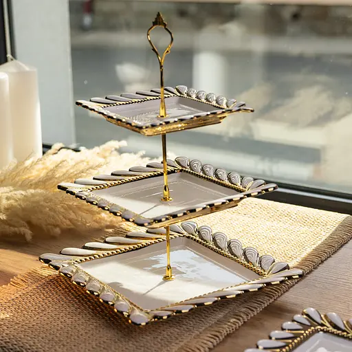 Фруктовница квадратная Yiwu Tiffany трехярусная для сервировки фруктов и сладостей 25х25х34 см фарфоровая стойка для закусок белая ML2083 - фото 2