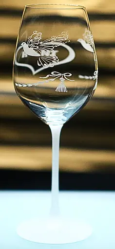Винний келих 480 мл Ти і Я з голубами весільні фужери  подарунок для пари - фото 4