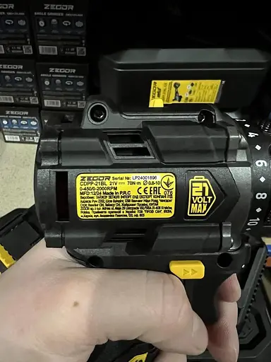 Шуруповерт профессиональный бесщеточный аккумуляторный Zegor CDPP-21BL/21В/70 Нм/две скорости/2 батареи 21В 2Ач/реверс/подсветка/кейс - фото 7