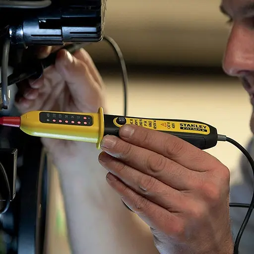 Вольтметр цифровой Stanley Сат III (FMHT82566-0) - фото 4