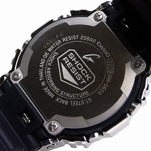 Наручні годинники чоловічі Casio G-Shock GM-5600-1ER з полімерним ремінцем - фото 5