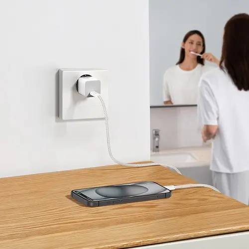 Сетевое зарядное устройство для Baseus GaN5 Fast Charger(mini) 1C 20W Cable Type-C to Type-C 1m белый P10110900213-01 - фото 3