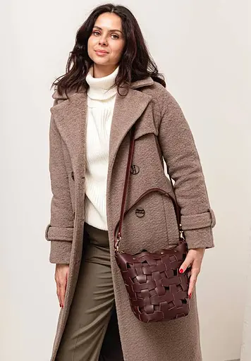 Шкіряна плетена жіноча сумка Пазл M бордова Krast - фото 3