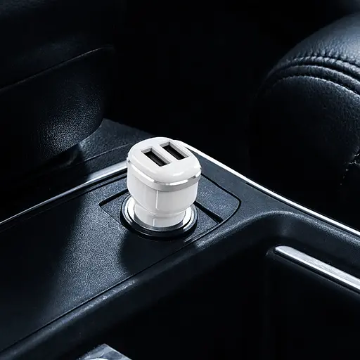 Автомобильное зарядное устройство для Borofone BZ13 2 USB белый. - фото 4