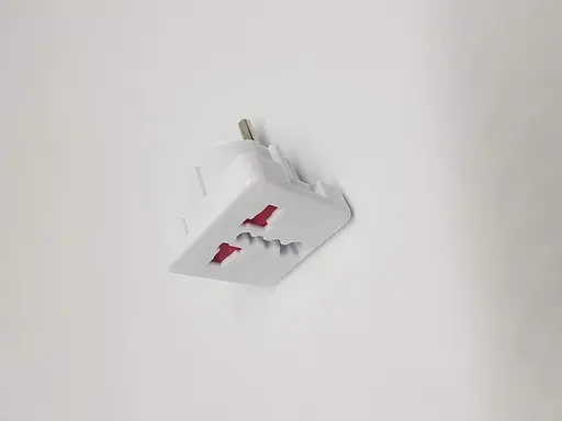 Адаптер 2E 4you мережевий з англійської американської вилки на нашу розетку - фото 3