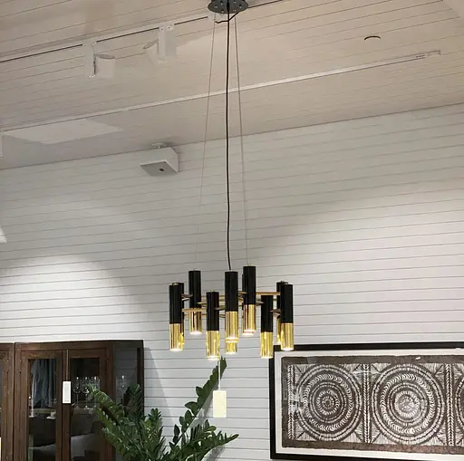 Современная люстра с комбинированным цветом корпуса: глянцевый черный и золото Line.F Количество ламп 7 - фото 1