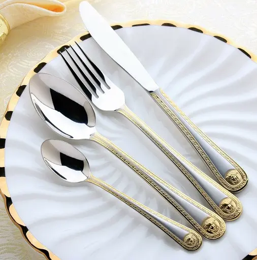 Набор столовых приборов Zepter Z-606 Версаче на 12 в подарочном чемодане 86 предметов - фото 2