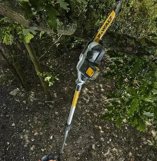 Высоторез аккумуляторный DeWalt со штангой с АКБ и ЗП DCMPS567P1 - фото 7