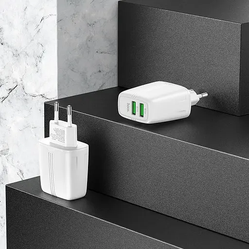 Блок живлення адаптер мережевий Hoco Yizhan Dual Port N12 2 USB 3 A QC 3.0 18 W білий - фото 3