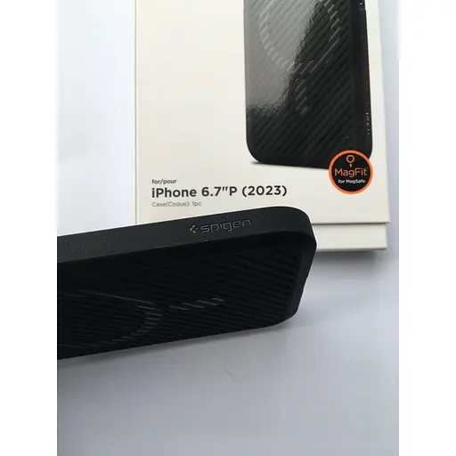 Оригинальный противоударный чехол Spigen Core Armor MagSafe (MagFit) для Iphone 15 Pro Max (6.7") Black ACS06442 - фото 11