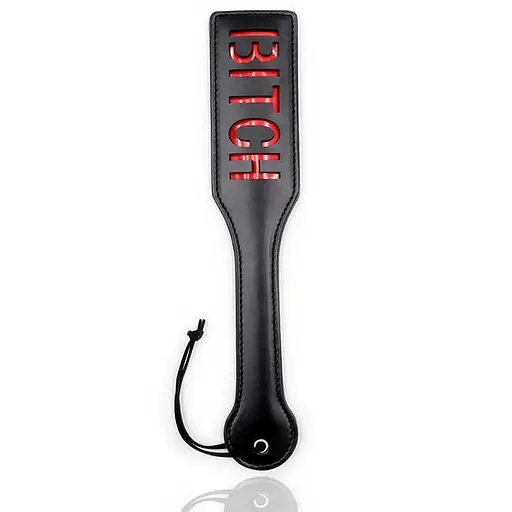 Шльопалка для BDSM з тисненням Love чорна з петлею на зап'ясті - фото 2