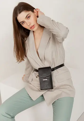 Вертикальна жіноча шкіряна сумка Mini чорна поясна / кроссбоді - фото 7