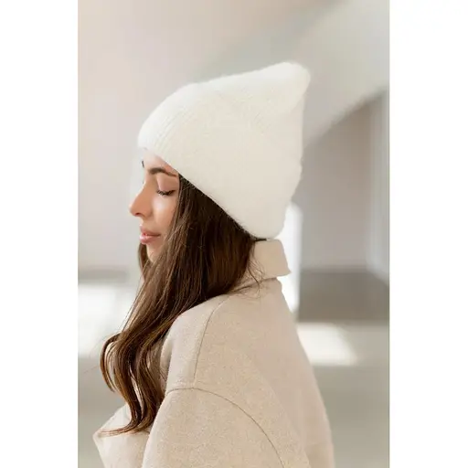 Женская вязаная шапка ангора 80% с орнаментом и флисовой подкладкой Белый - фото 1