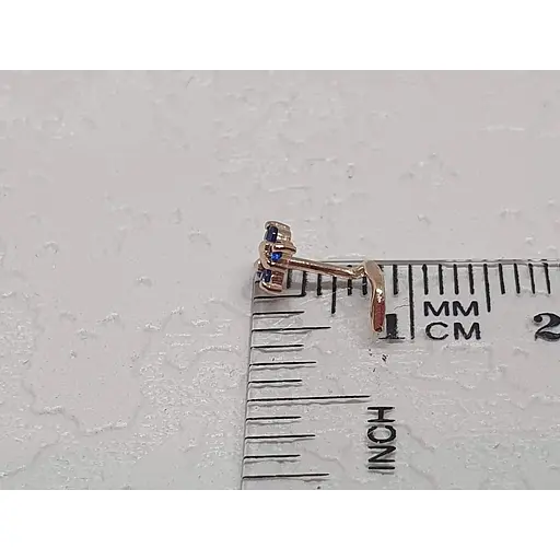 Золотая серьга-пирсинг в нос Dear с фианитами. 1041.11 Синий - фото 3