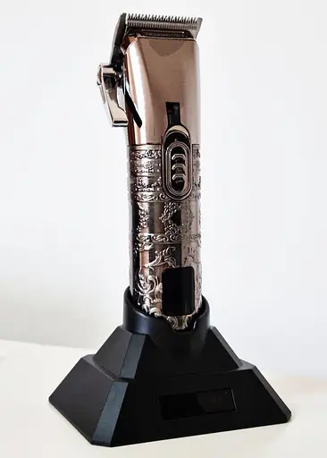 Професійний акумуляторний триммер Rozia HQ-2220 машинка для стрижки волосся з підставкою-зарядкою 8 Вт - фото 2