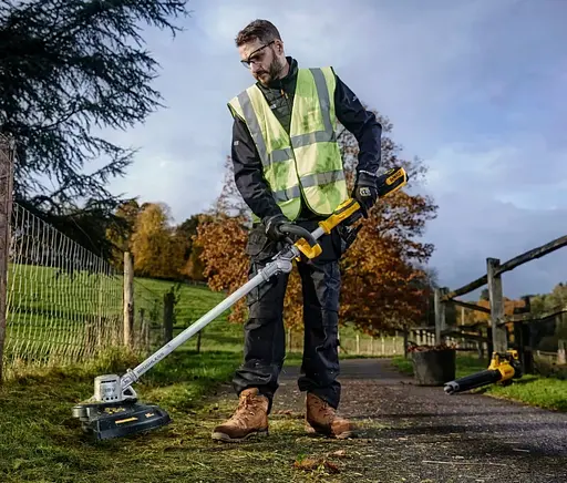 Акумуляторний триммер DeWalt без АКБ та ЗП DCMST561N - фото 3