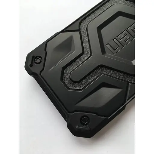 Оригінальний протиударний чохол UAG для iPhone 14 Plus/15 Monarch Pro MagSafe Black 114029114040 - фото 5