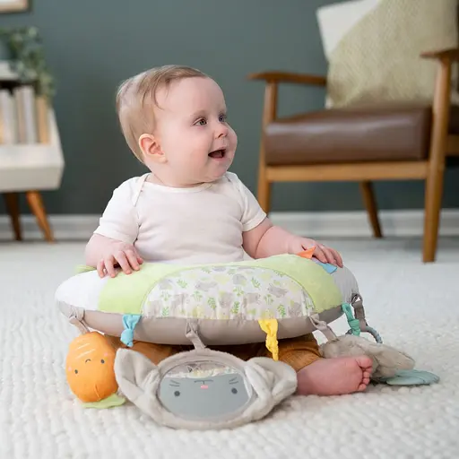 Мягкая подушка развивающая Ingenuity Cozy Prop Sylvi с игрушками (17328) - фото 6