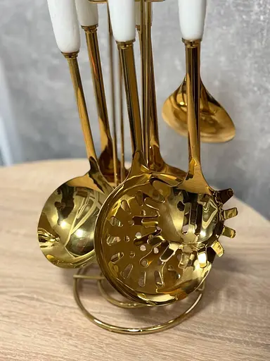 Набір кухонного приладдя з керамічною ручкою на підставці 6 штук Золото - фото 3