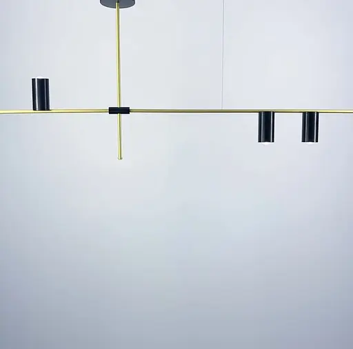 Удлиненный светильник в корпусе золотого цвета с 3-мя черными спотами | Ст. Y 8857B-3 | Line F - фото 1